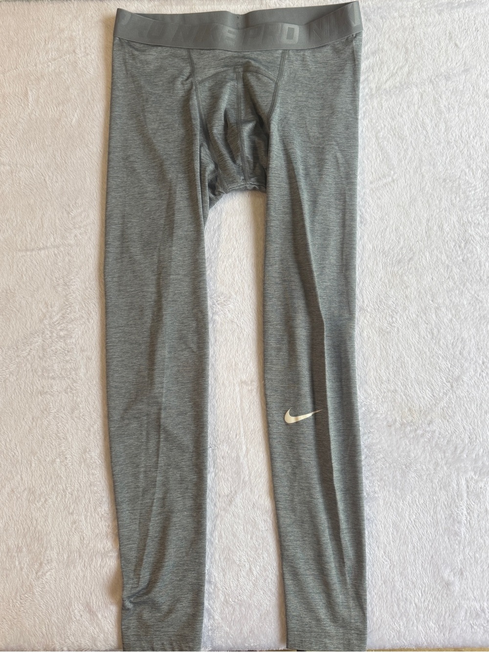 Nike Dri-FIT Compression Pants Mens M Gray 22" Inseam 3/4 Tights